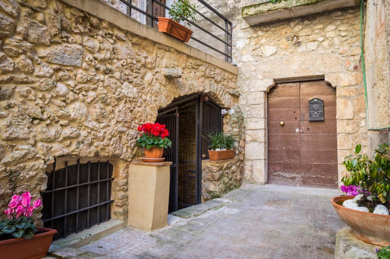 Casa Vacanze Porta Manfredi Arce Ngoại thất bức ảnh